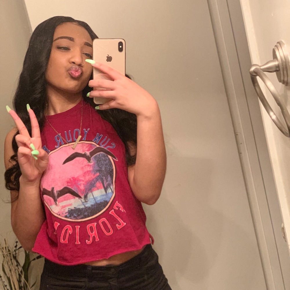 Meet your Posher, Zamari